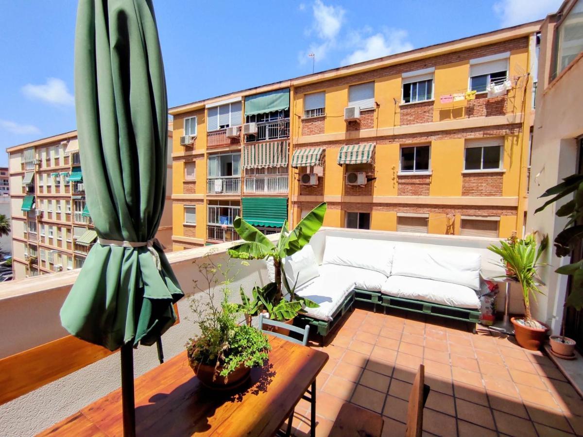 Manuela Nogales Apartments! มาลากา ภายนอก รูปภาพ