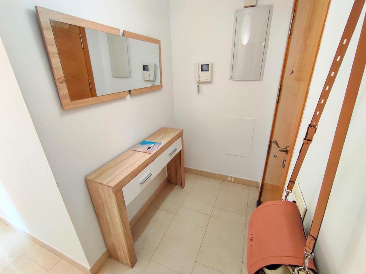 Manuela Nogales Apartments! มาลากา ภายนอก รูปภาพ
