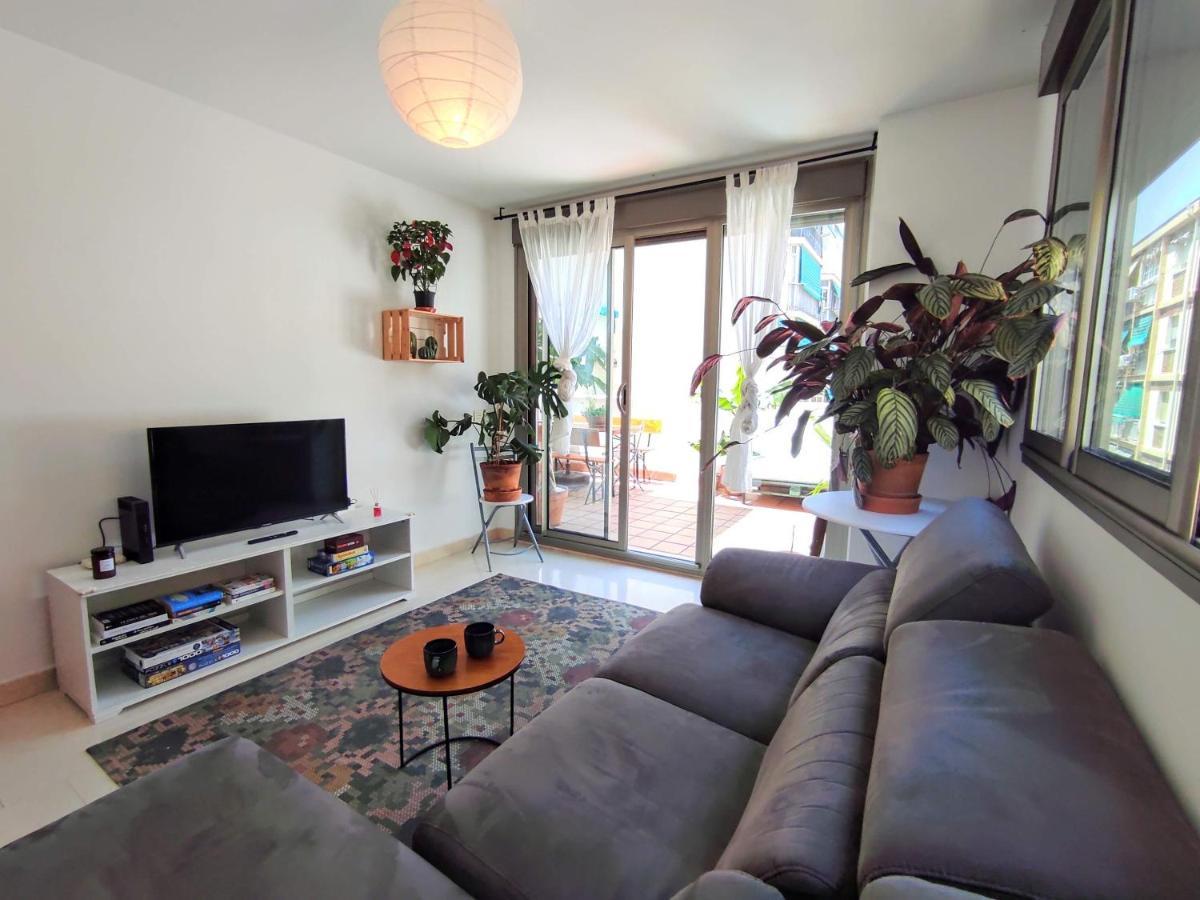 Manuela Nogales Apartments! มาลากา ภายนอก รูปภาพ