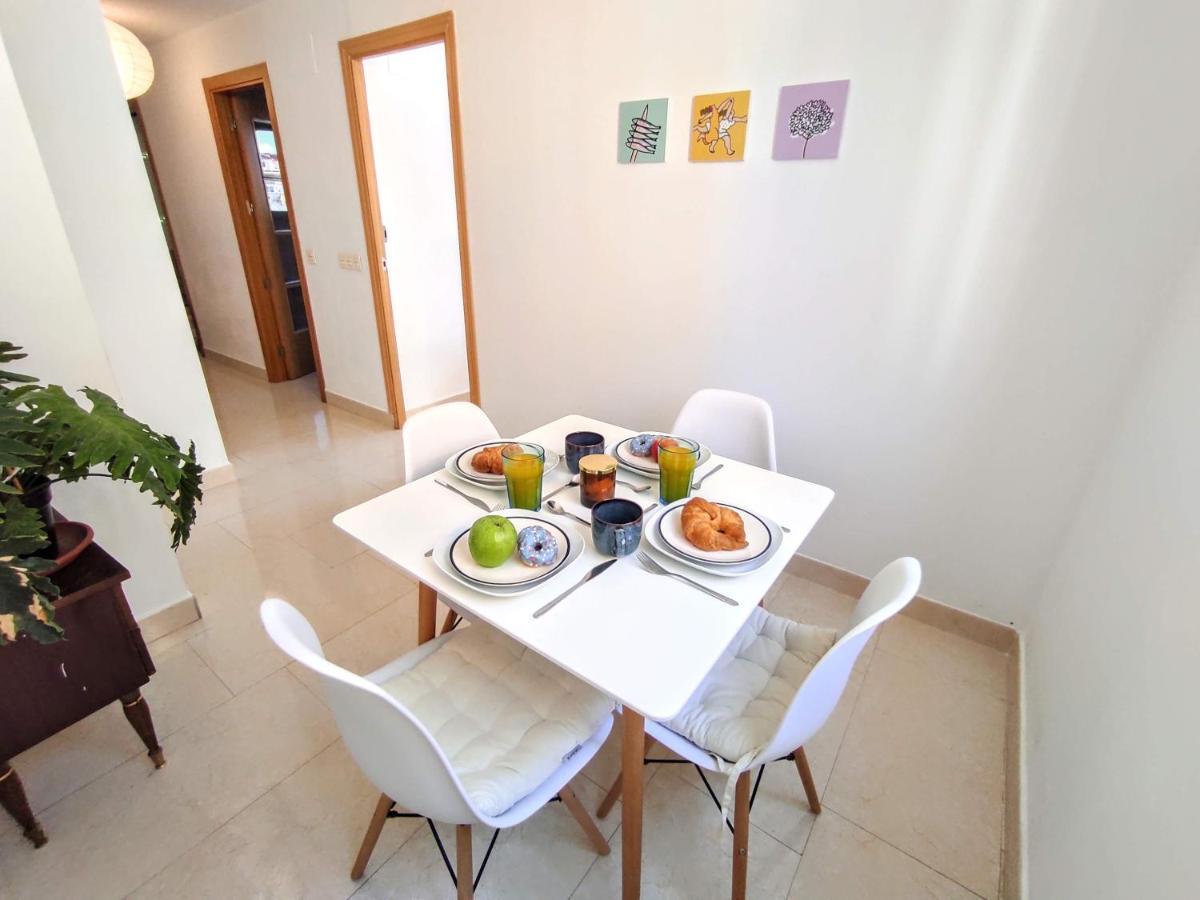 Manuela Nogales Apartments! มาลากา ภายนอก รูปภาพ